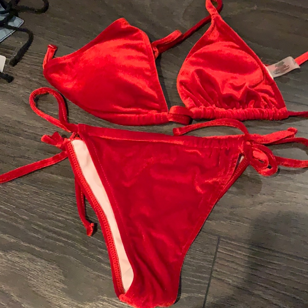 BEAUTIFUL RED VELVET BIKINI